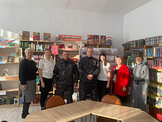 Круглый стол, посвященный вопросам охраны природы и защиты редких видов, был проведен в Центральной библиотеке города Барабинска